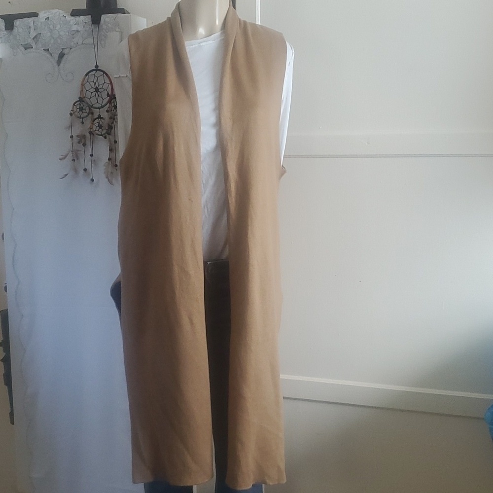 August Silk Carmel color sleeveless cardigan vest Size M